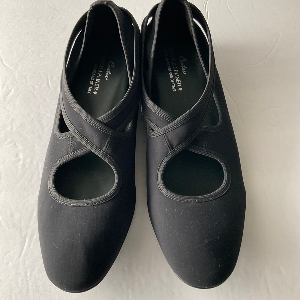 Donald Pliner Coutoure Mary Jane flat shoes SZ 8.5